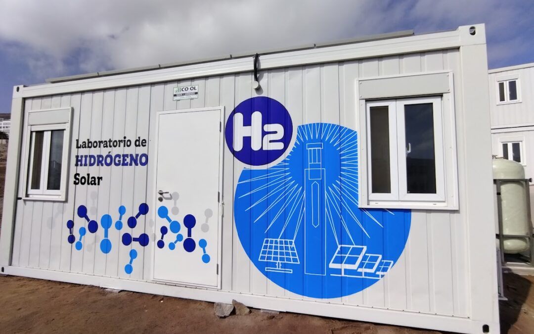 Impresión e Instalación de Gráfica en Adhesivo en 2 contendores